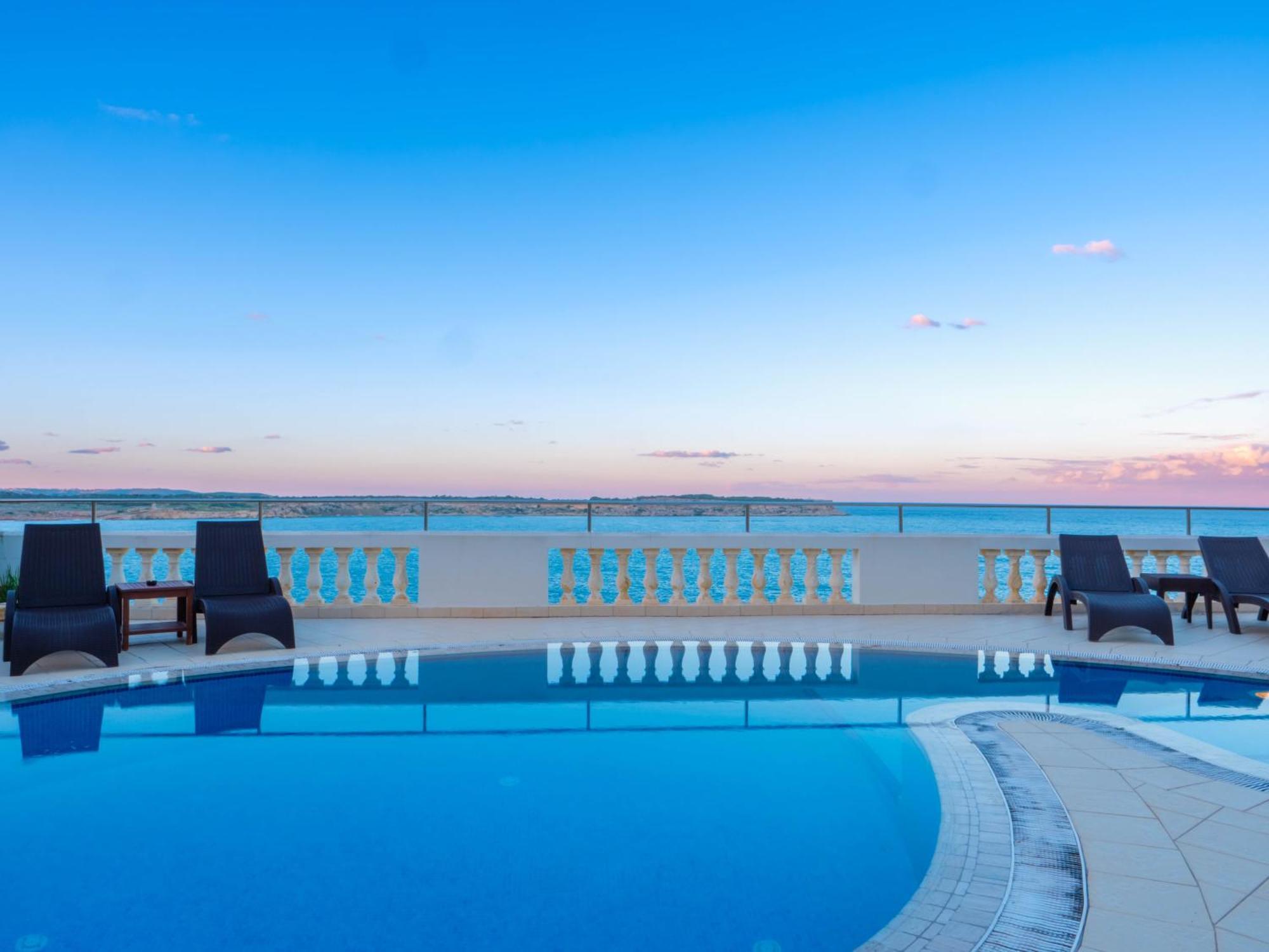 Villa Palma - Sunset Sea Views With Pool, Jacuzzi, Sauna And Games Room Mellieħa Εξωτερικό φωτογραφία